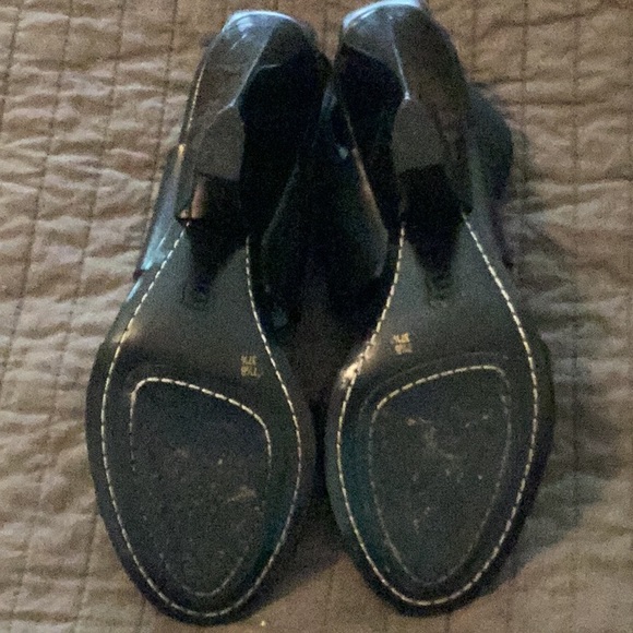 Sandals by BCBGMAXZRIA - Picture 6 of 8